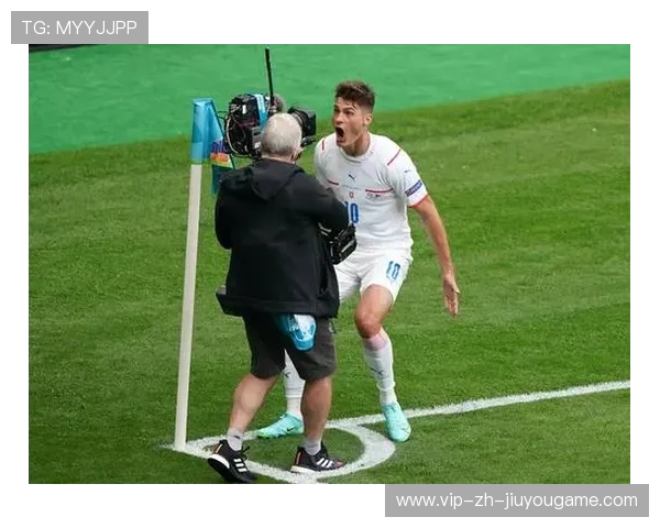 希克：希望把这场胜利记在新帅名下，后卫们展现出了团队精神，希克在那个球队